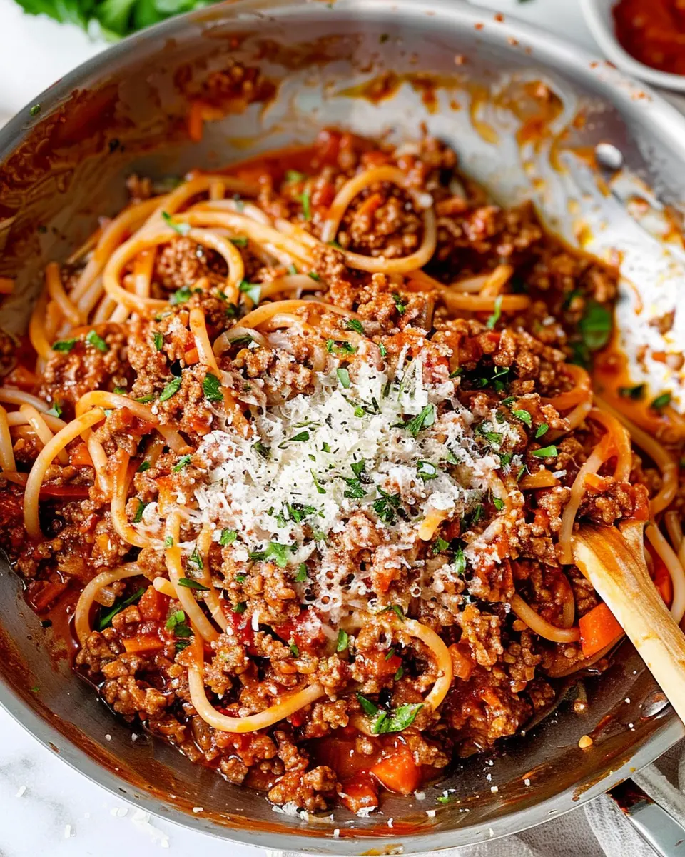 Simple Bolognese Made Easy: A Healthy Twist with Turkey Bacon